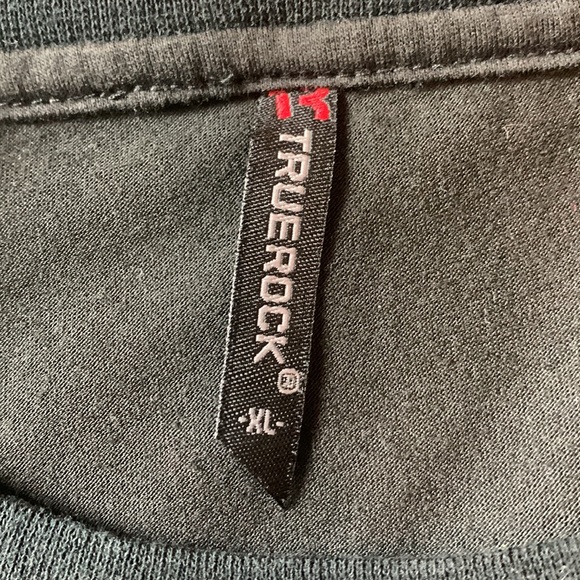 Black Tee-shirt - Picture 2 of 3